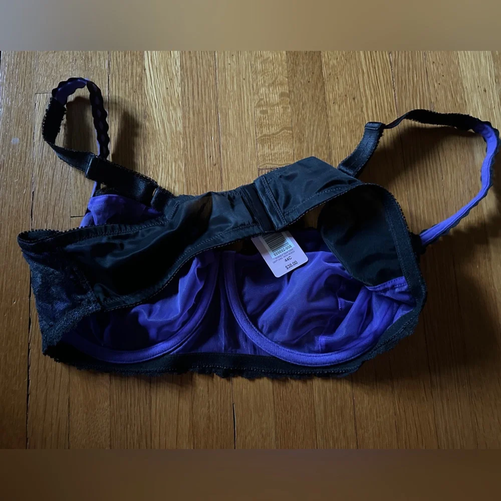 NWT vintage Y2K  torrid unlined black and purple bra in 44c